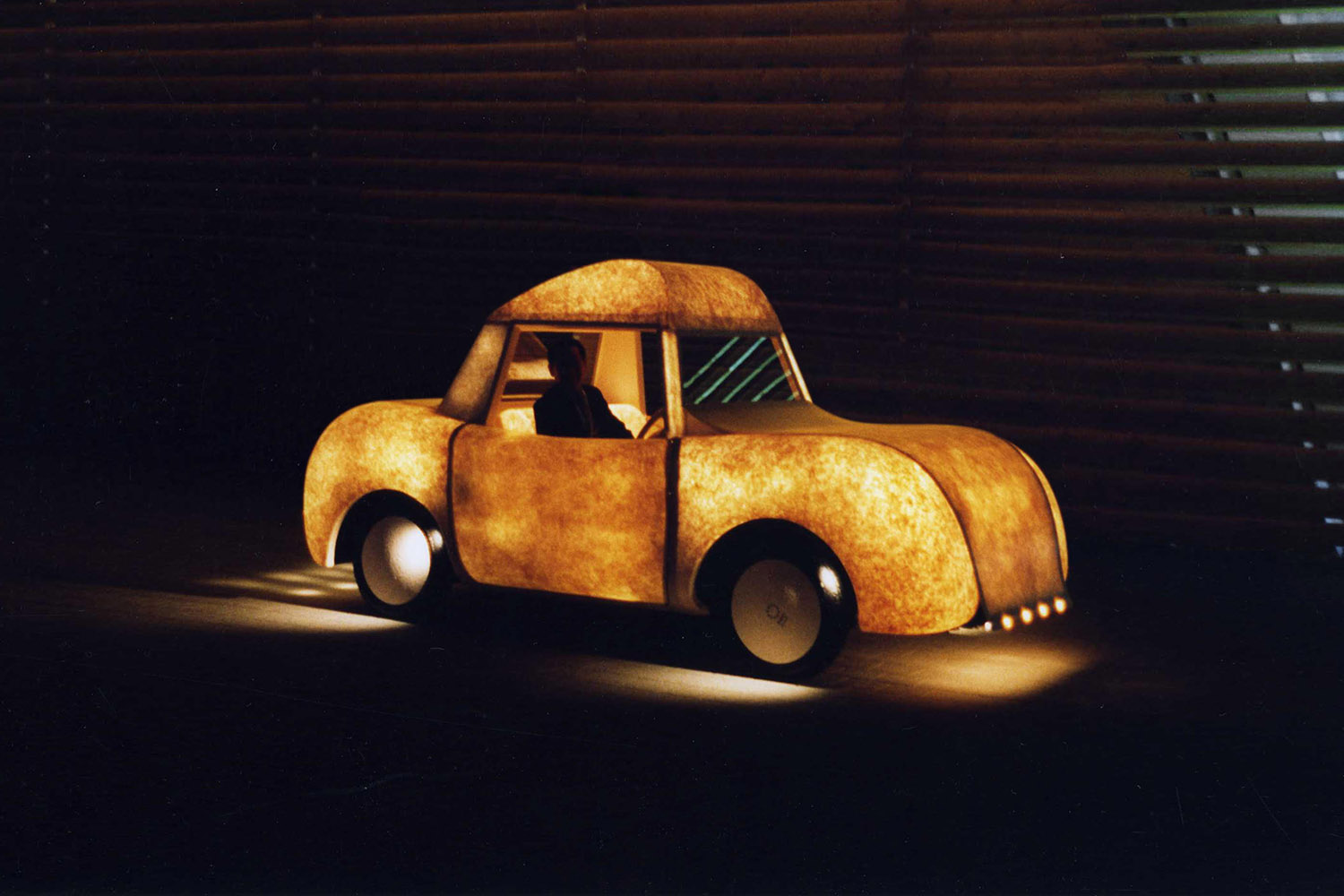 JAPAN Pavilion EXPO 2000 Hannover Lantern Car “Firefly”